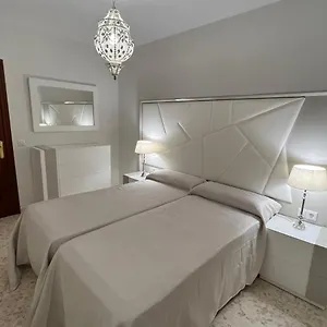 Arevalo Center, Parking Gratis , Lucena Espagne